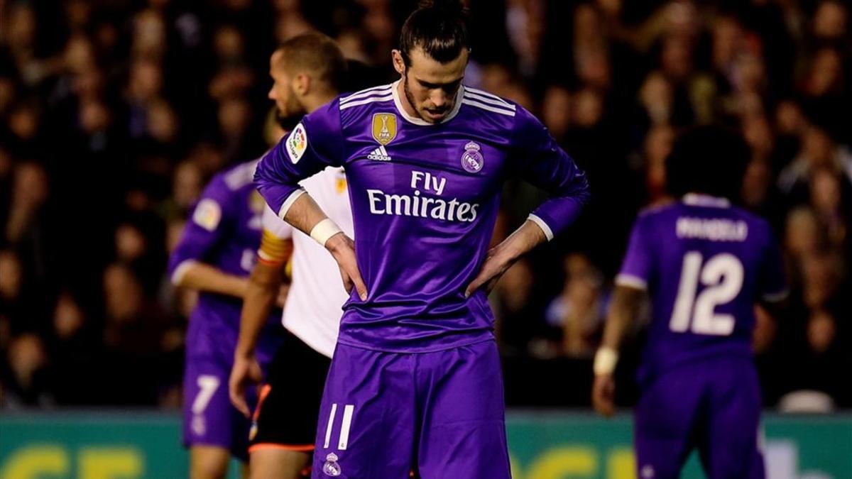 Garteh Bale, que no fue titular, mostró su desolación por la derrota