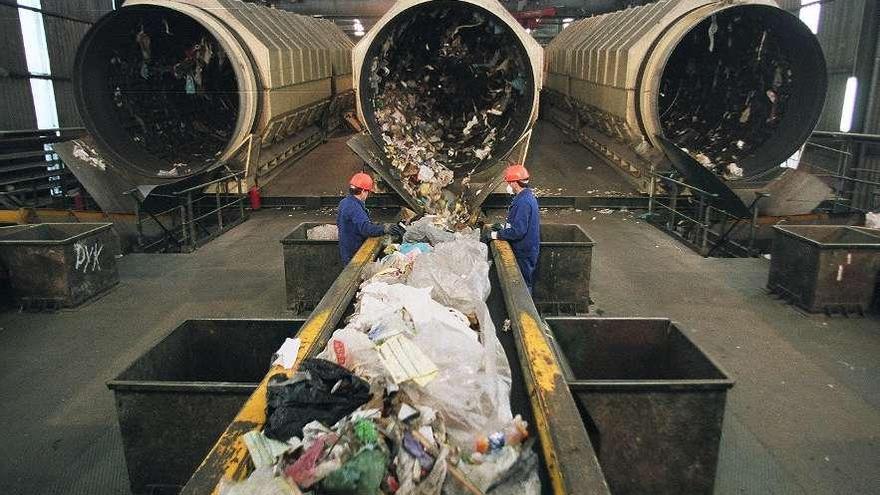 Planta de tratamiento de basura de Sogama en Cerceda.  // FdV