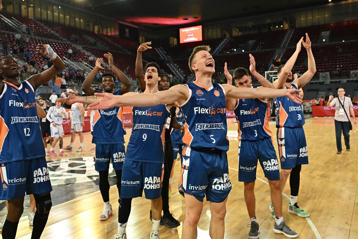 El Fuenlabrada protagonizó una épica remontada ante Palencia