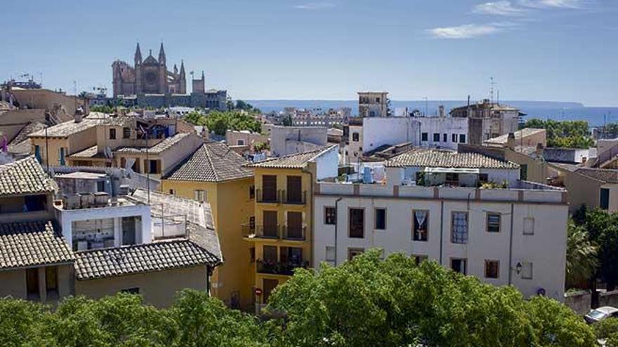 El 60% de los palmesanos está a favor de restringir el acceso al centro para reducir la contaminación, según un estudio