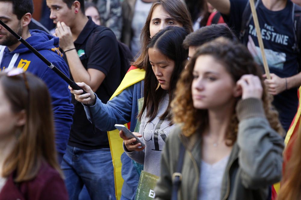 Els estudiants gironins surten al carrer contra l'aplicació de l'article 155