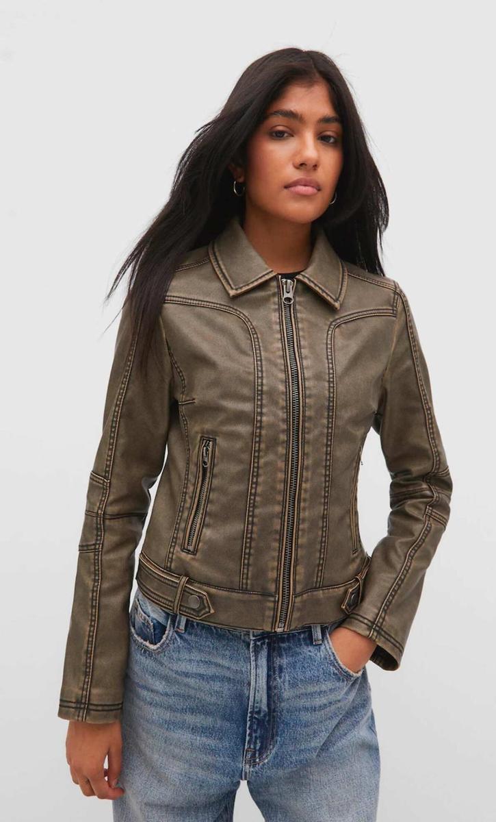 Cazadora ajustada de Stradivarius