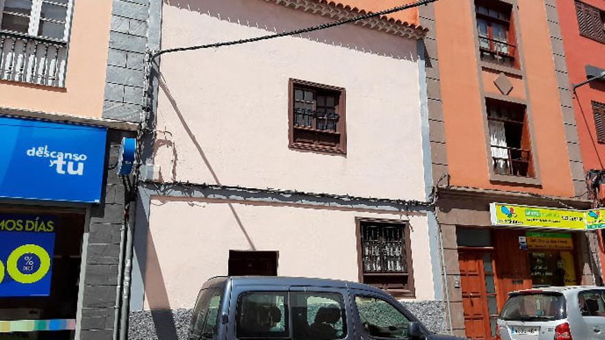 El cuerpo sin vida de María Concepción fue encontrado en la céntrica calle San Juan de La Laguna.