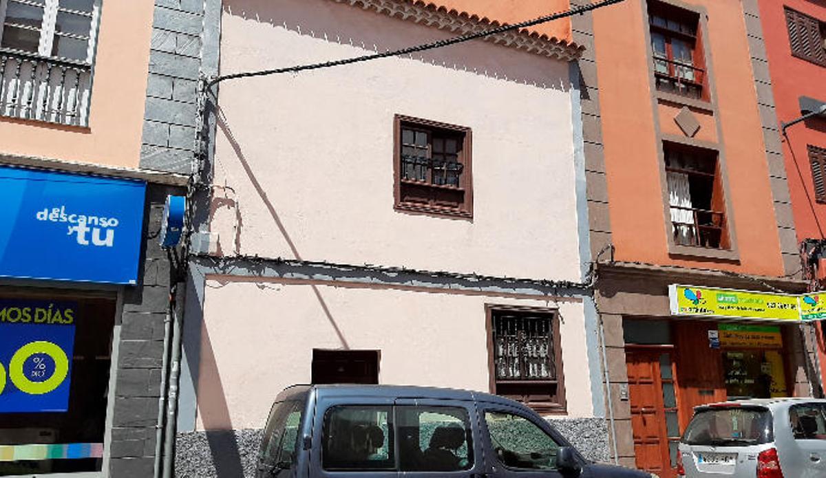 El cuerpo sin vida de María Concepción fue encontrado en la céntrica calle San Juan de La Laguna.