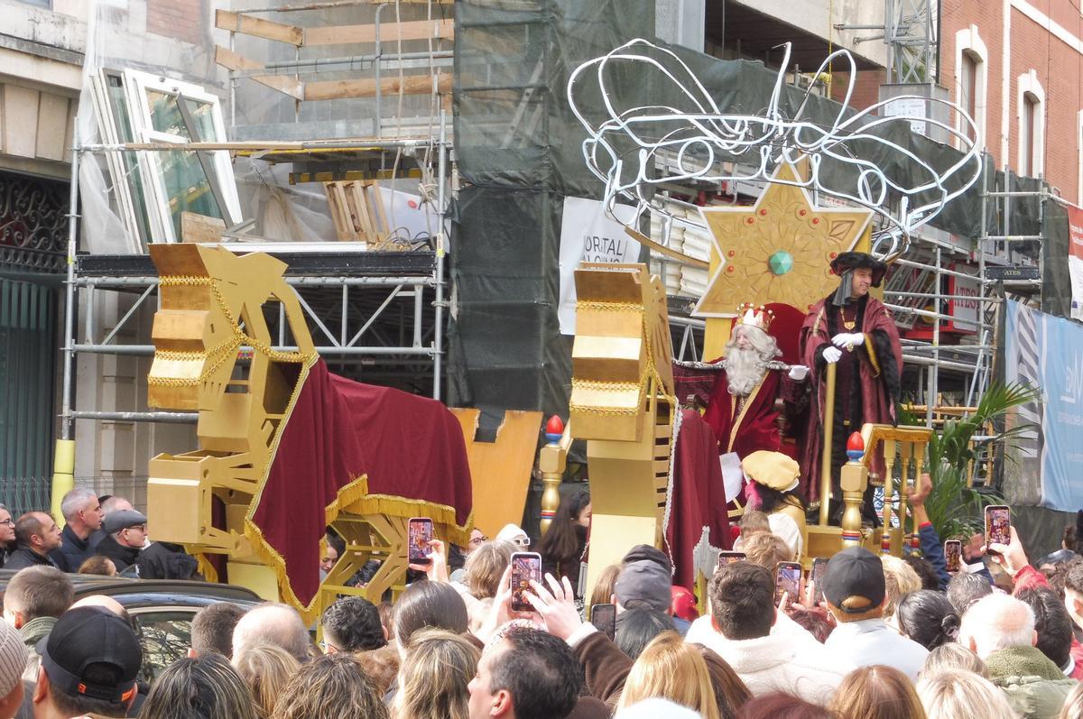 Melchor en el paseo de les Germanies.