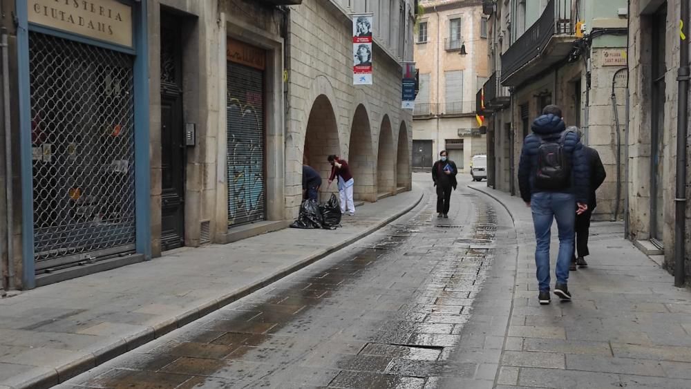 Girona intenta tornar a la normalitat després de la segona nit d'aldarulls