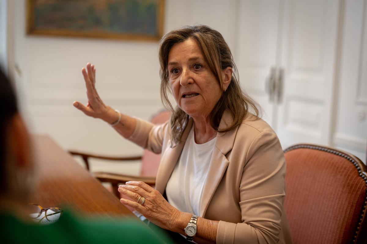 barcelona 21/05/2025 Sociedad. Silvia Jiménez Salinas, decana emérita del ICAB, sobre la reforma de la DGAIA. AUTOR: JORDI OTIX