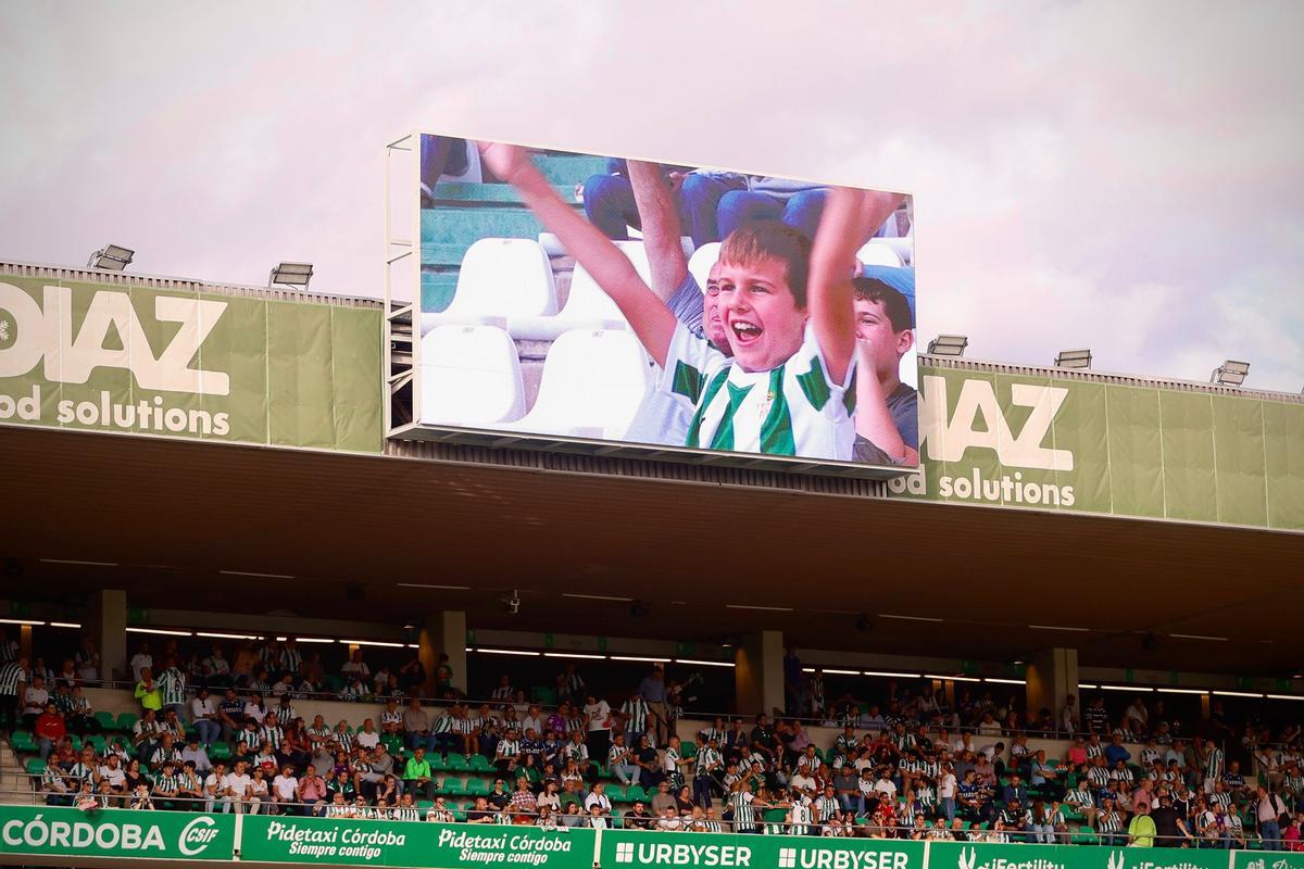 La instalación de los nuevos videomarcadores de grandes dimensiones, el remate del plan de reformas de este curso.