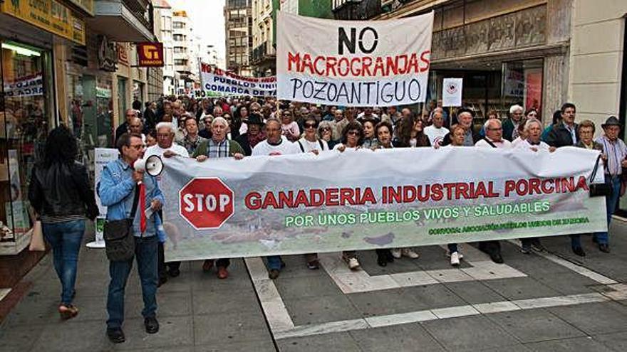 Manifestación contra las macrogranjas en Santa Clara el pasado mes de octubre.