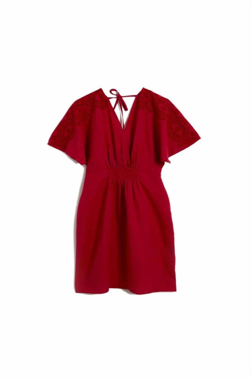 Vestido rojo (Precio: 39,99 euros)