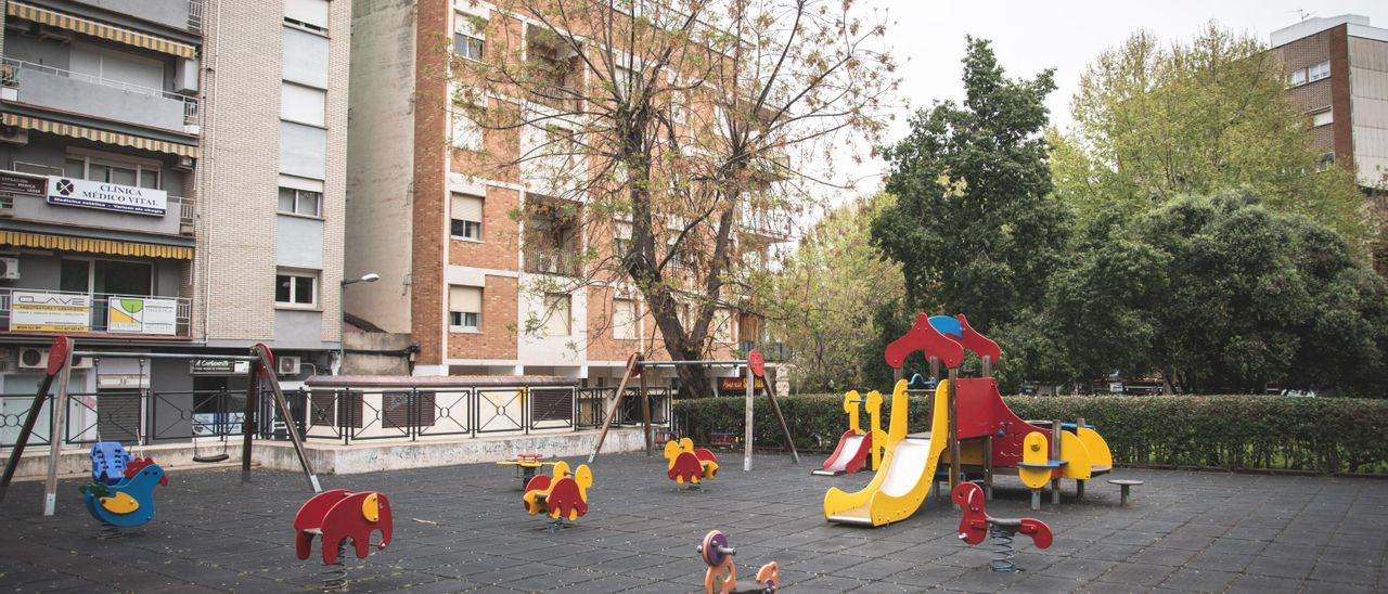 El área de juegos infantiles del parque de la Rambla