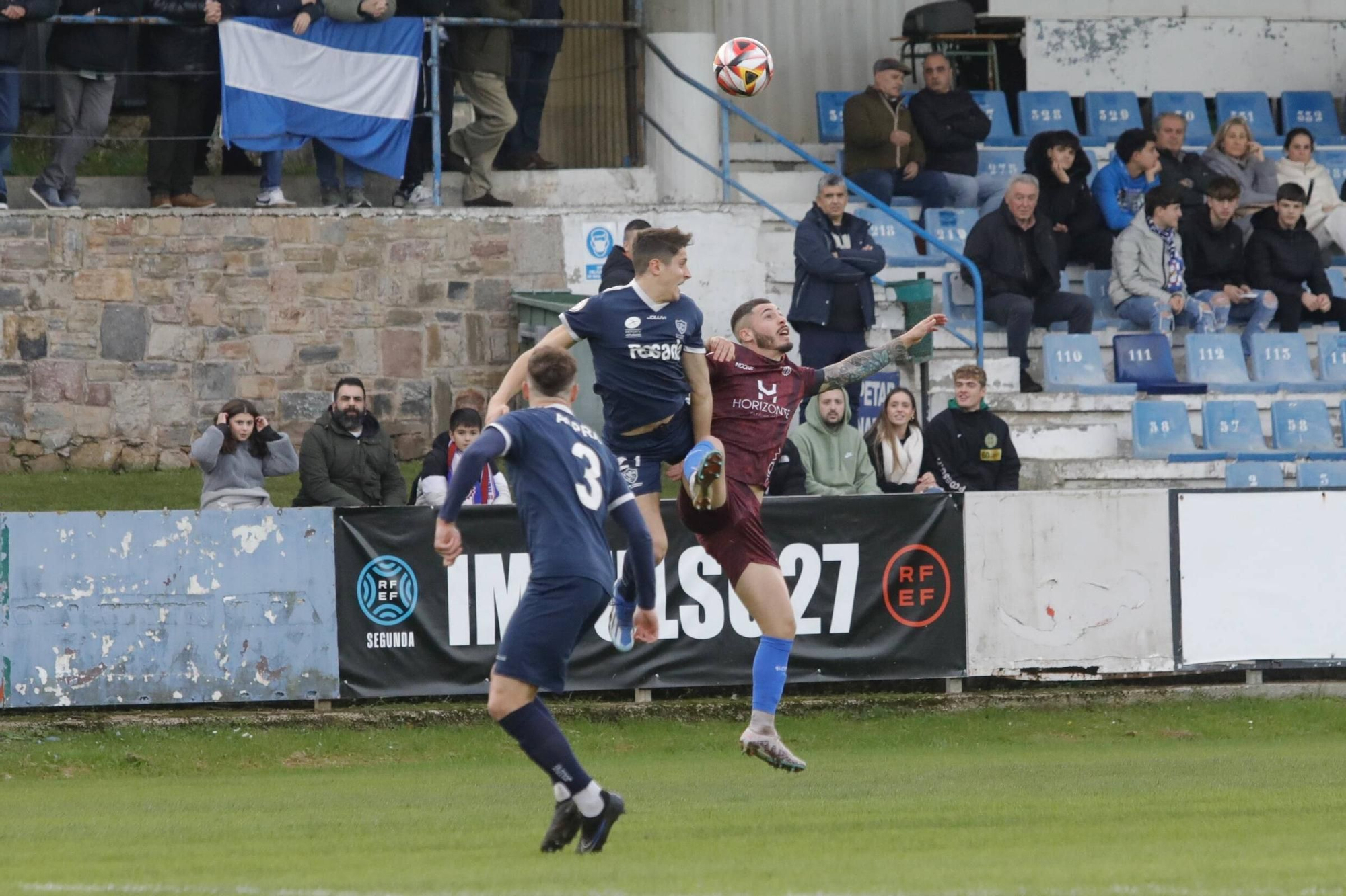 EN IMÁGENES: Así ha sido el derbi comarcal entre Marino y Avilés (0-0)