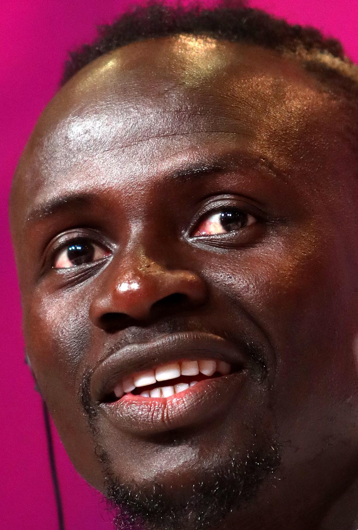 Bayern Munich present new signing Sadio Mane