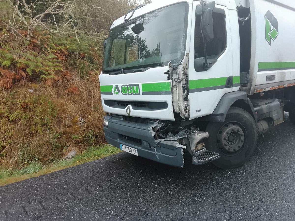 accidente camións viduido cerdedo 040826
