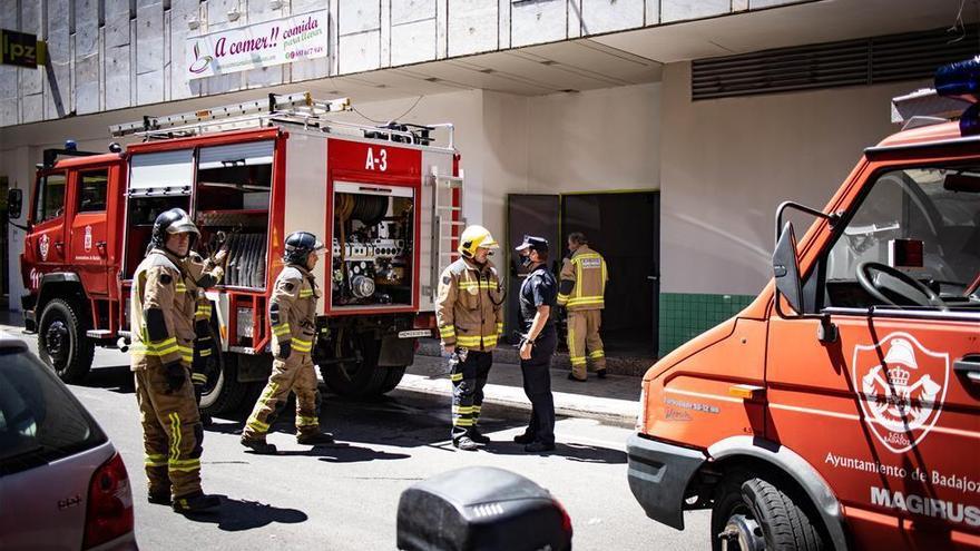 En cuarentena 14 bomberos de Badajoz tras tener contacto con un positivo