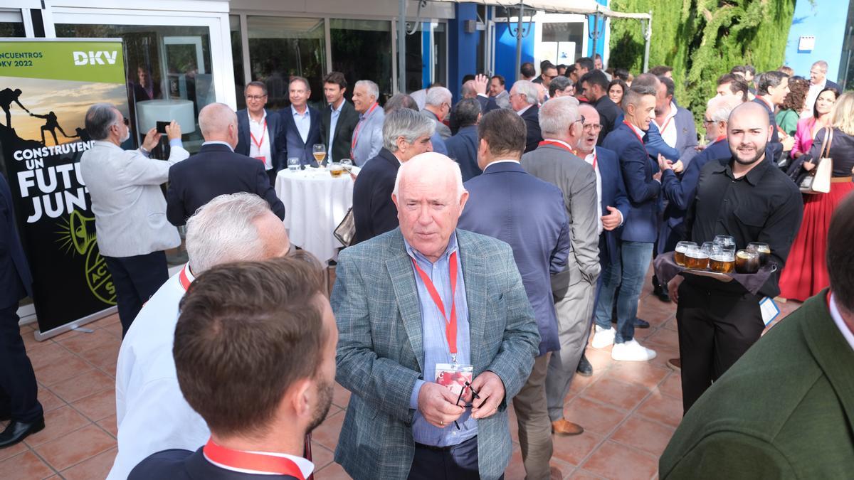 El aperitivo previo al acto en la Academia de Tenis de Juan Carlos Ferrero en Villena.