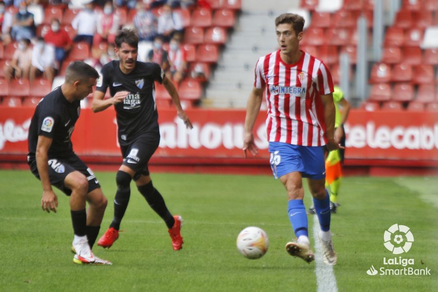 Liga Smartbank 2021/2022 I Partido entre el Sporting y el Málaga CF en El Molinón