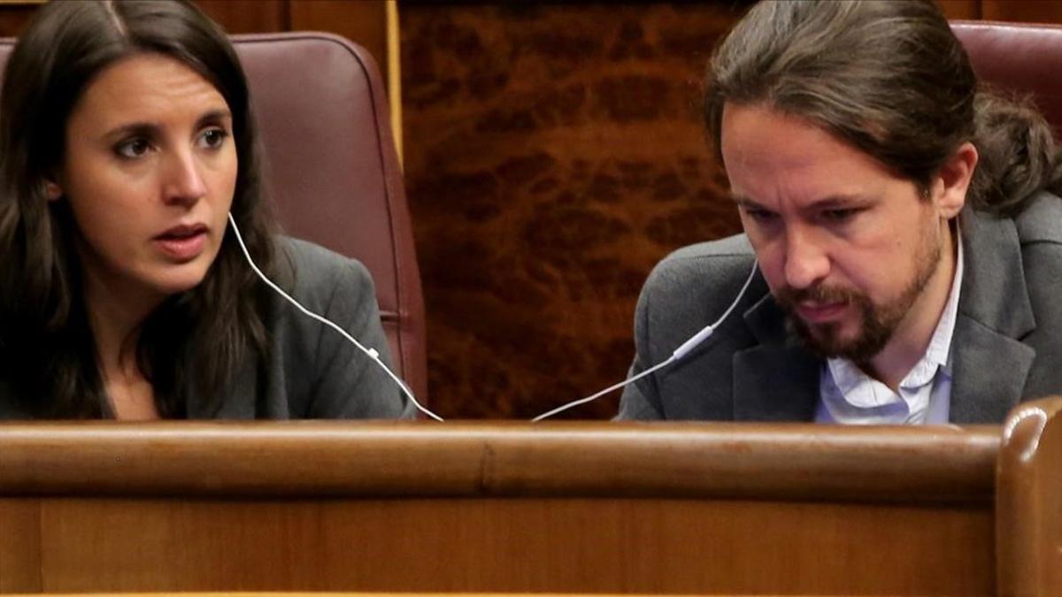 Irene Montero y Pablo Iglesias en el Congreso.