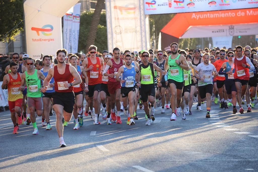 Las mejores imágenes de la TotalEnergies Maratón Murcia Costa Cálida