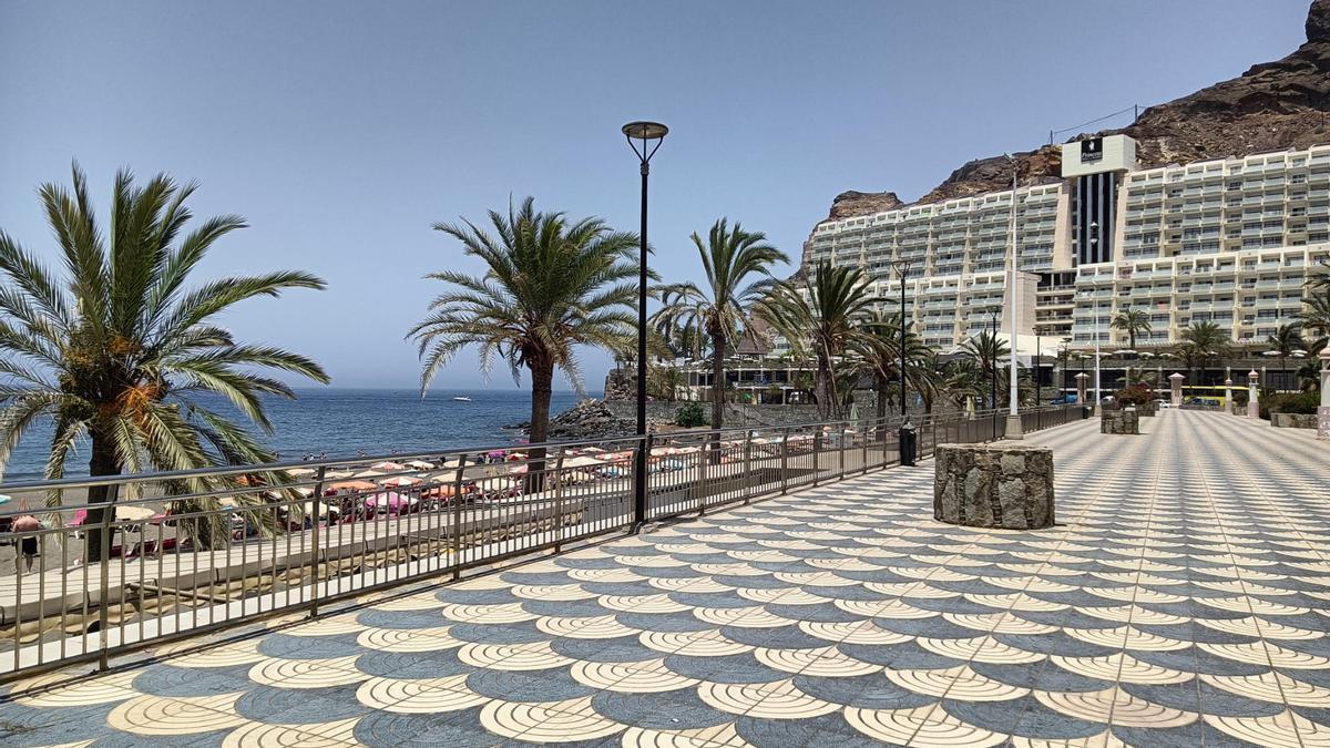 Paseo marítimo de la playa de Taurito, en Mogán.