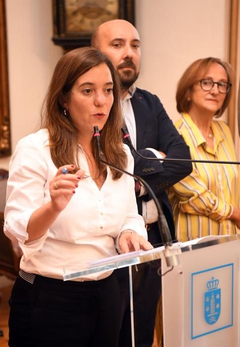 La alcaldesa Inés Rey da a conocer el reparto de áreas de Gobierno.