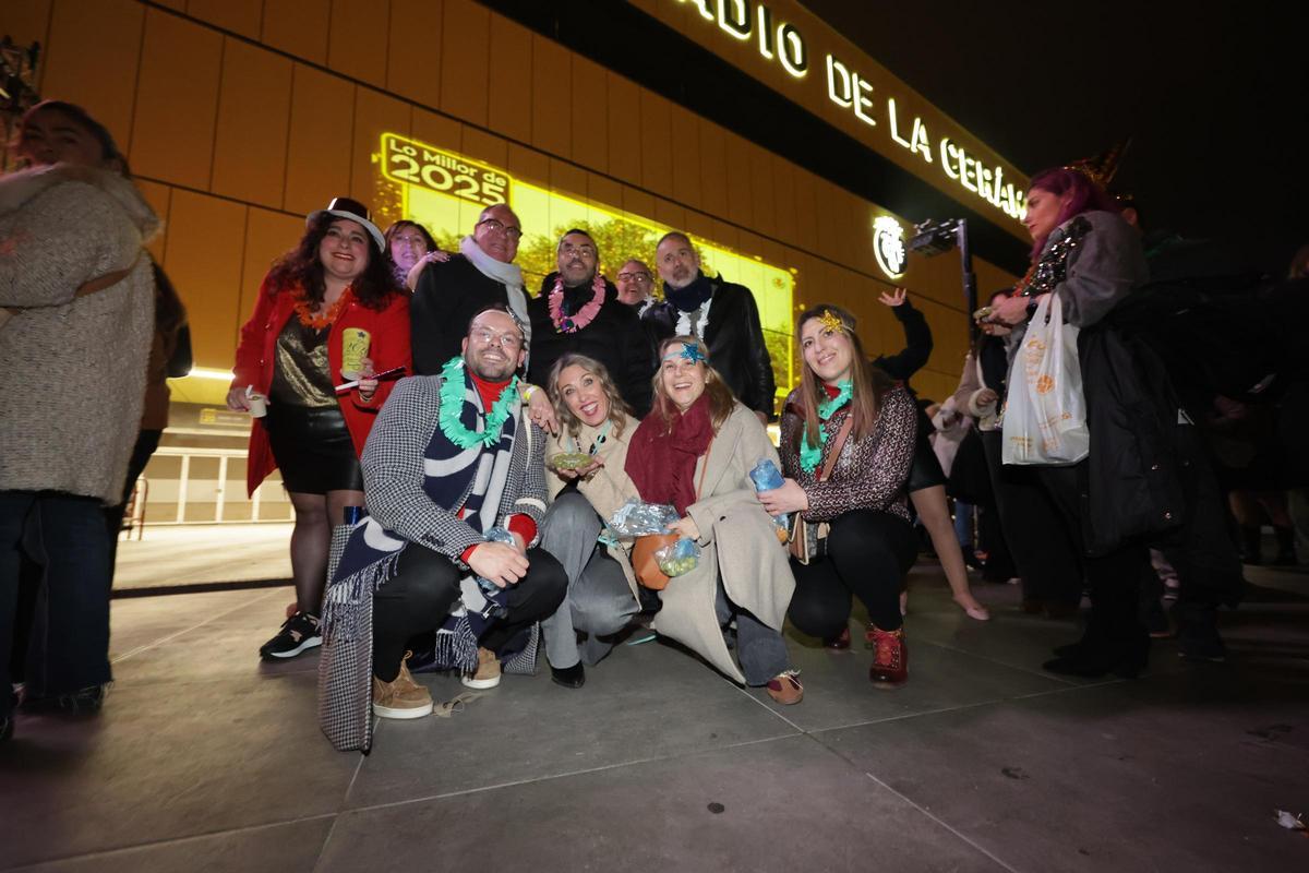 Galería de imágenes: Vila-real celebra las campanadas en el Estadio de La Cerámica Galería de imágenes: Vila-real celebra las campanadas en el Estadio de La Cerámica