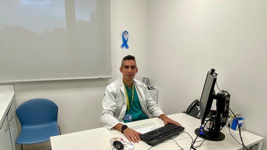 Luis Posado, oncólogo: "Cada vez hay más casos de cáncer de pulmón en mujeres jóvenes"