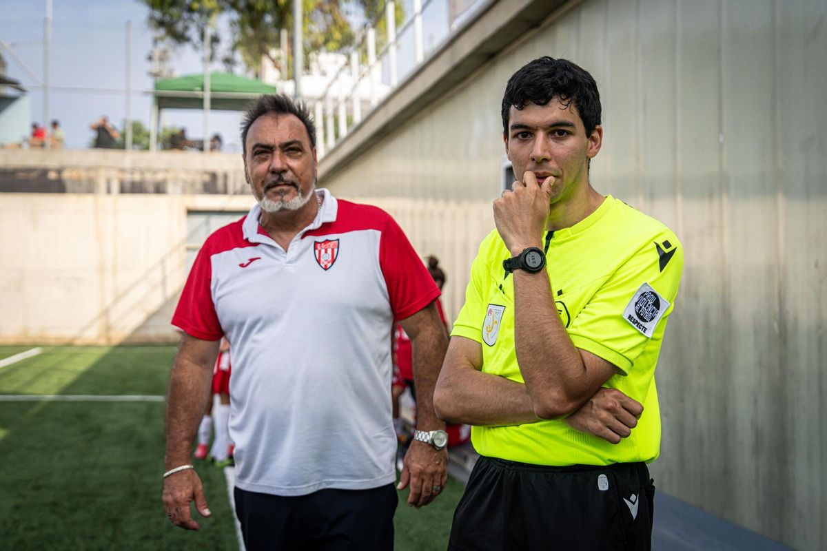 Las niñas gitanas lideran el cambio del fútbol femenino en La Mina