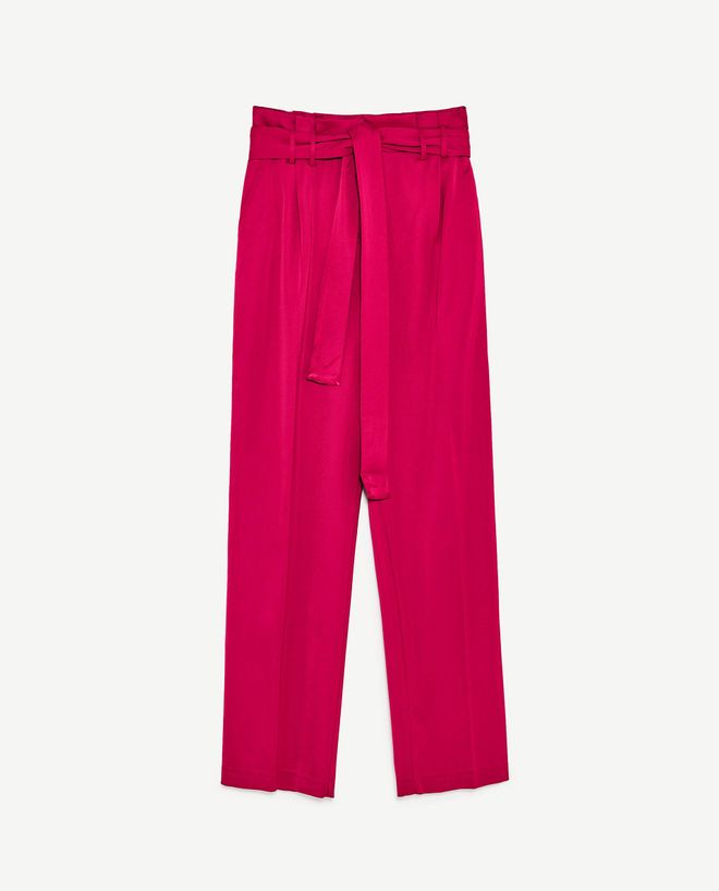 El 'uniforme' de oficina de Zara: Pantalón con lazo (29,95 euros).