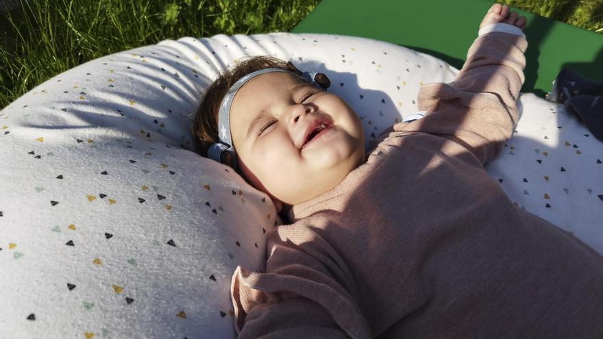 La pequeña Laia inspira en l’Alcúdia de Crespins la II Marcha Solidaria para apoyar la investigación de las enfermedades minoritarias