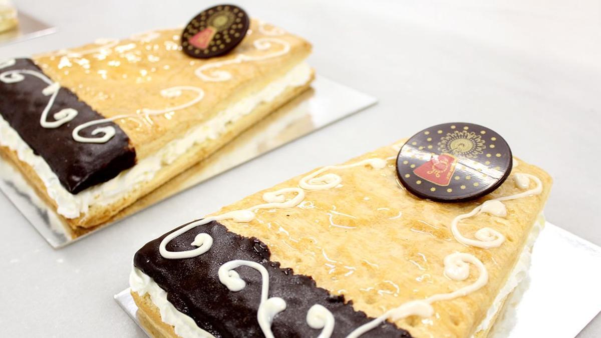 Las pastelerías zaragozanas que triunfan con su manto de la Virgen para el Día Pilar.
