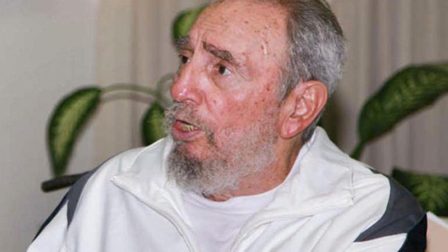 Primera aparición pública de Fidel Castro en cuatro años