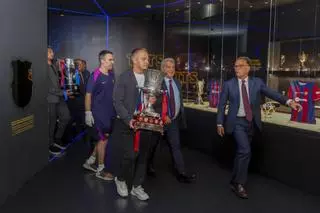 Hansi Flick oficialitza la renovació amb el Barça fins al 2028