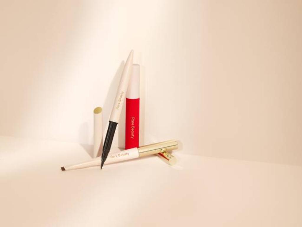Productos de maquillaje de la marca Rare beauty de Selena Gomez