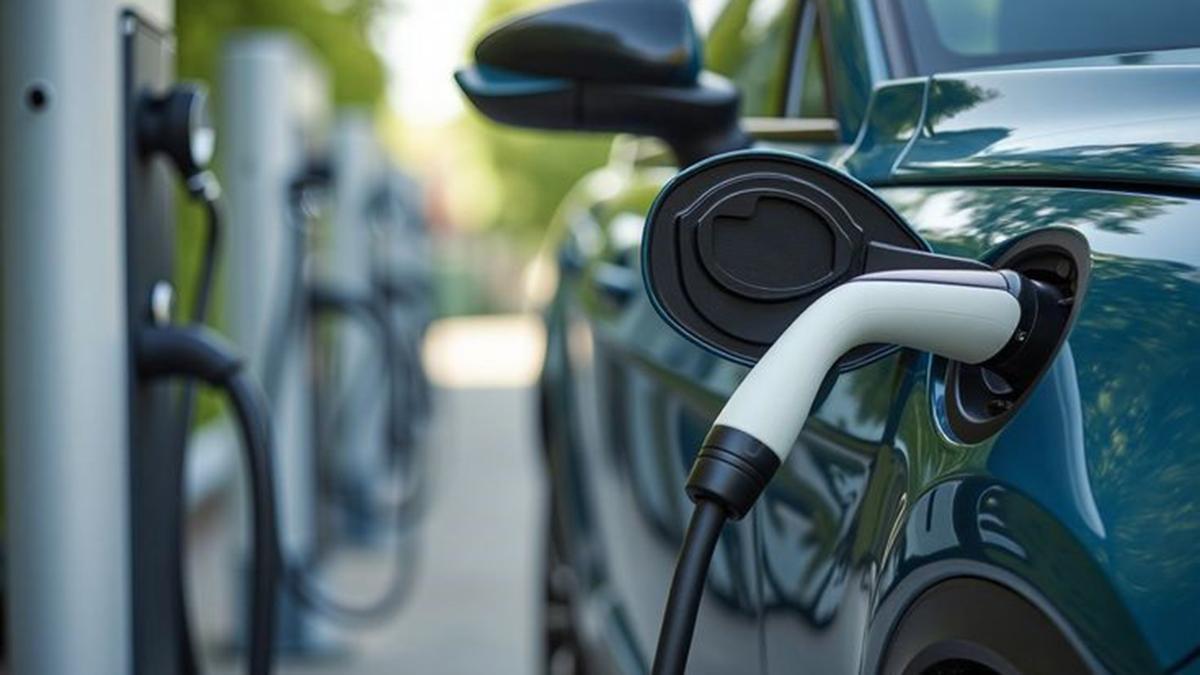 Un coche eléctrico cargándose