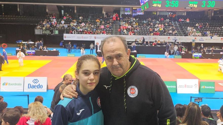 Elena Bahamonde se queda sin medalla en la fase final del Campeonato de España júnior de judo