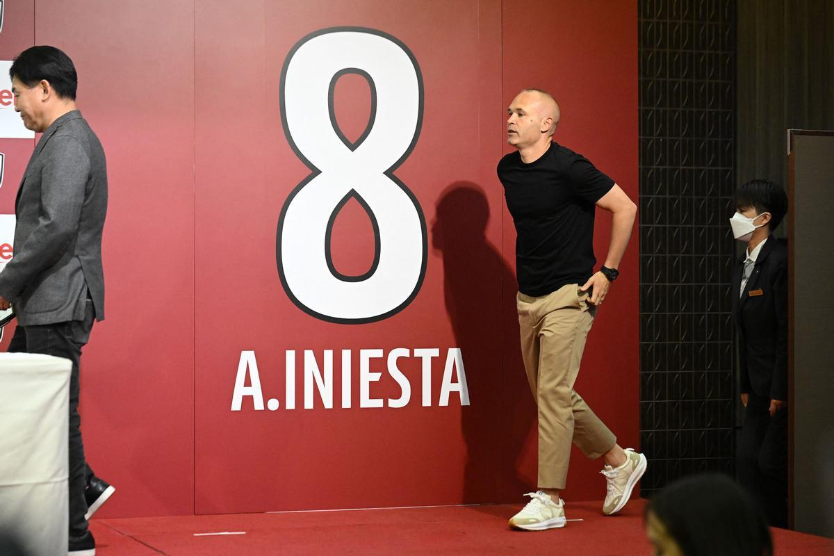 Iniesta deja el Vissel Kobe