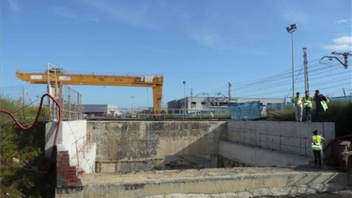 La zona por la que entró agua en el túnel del AVE en Girona.