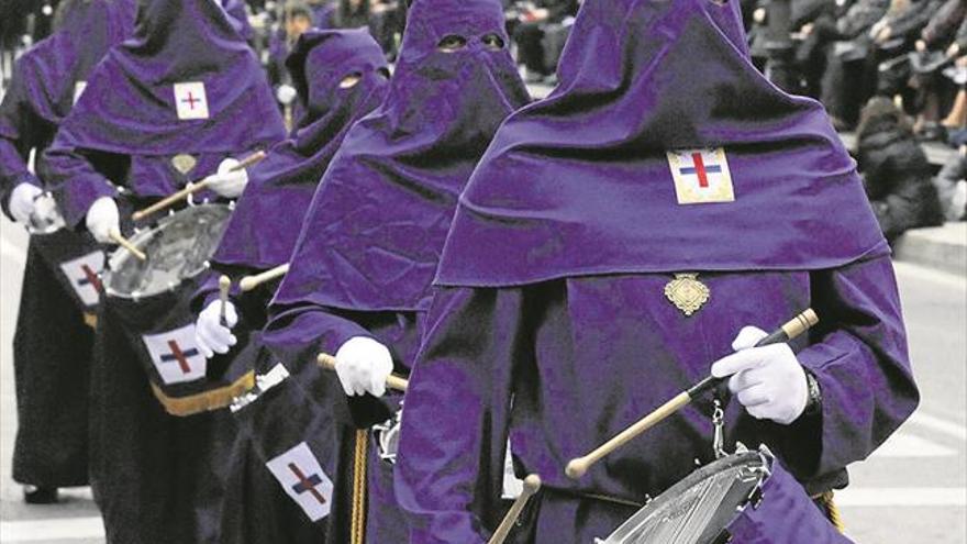 Castellón afianza su fervor por la Semana Santa con más cofrades