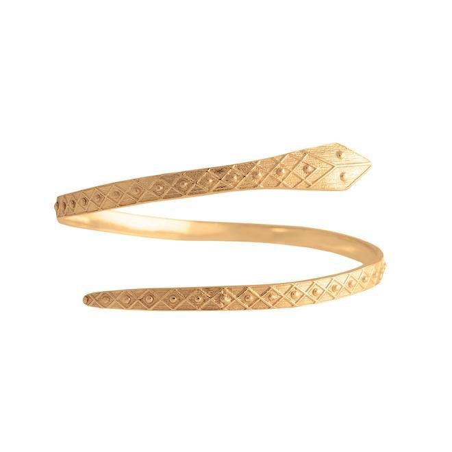 El día de la madre, regala una joya: Brazalete con baño de oro, de Dime que me quieres (65 euros).