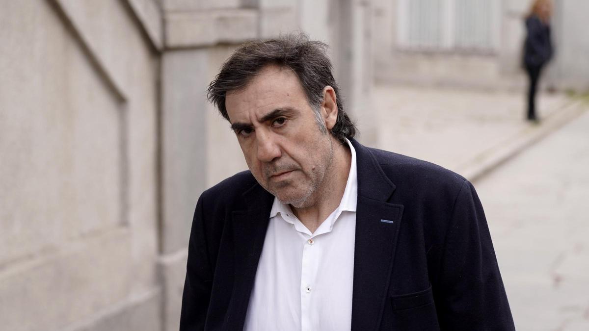 El hermano de Koldo admite que recogió dos veces dinero en efectivo en la sede del PSOE