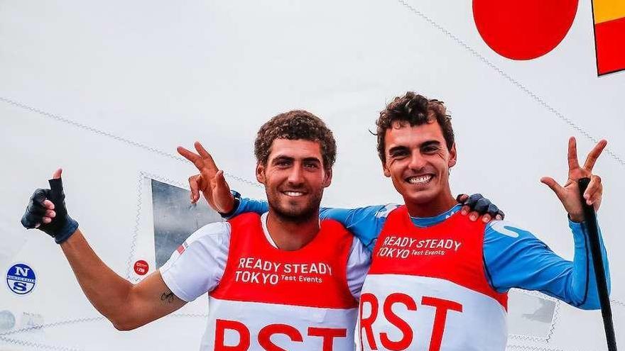 Nico Rodríguez y Jordi Xammar, tras finalizar la prueba. // FDV