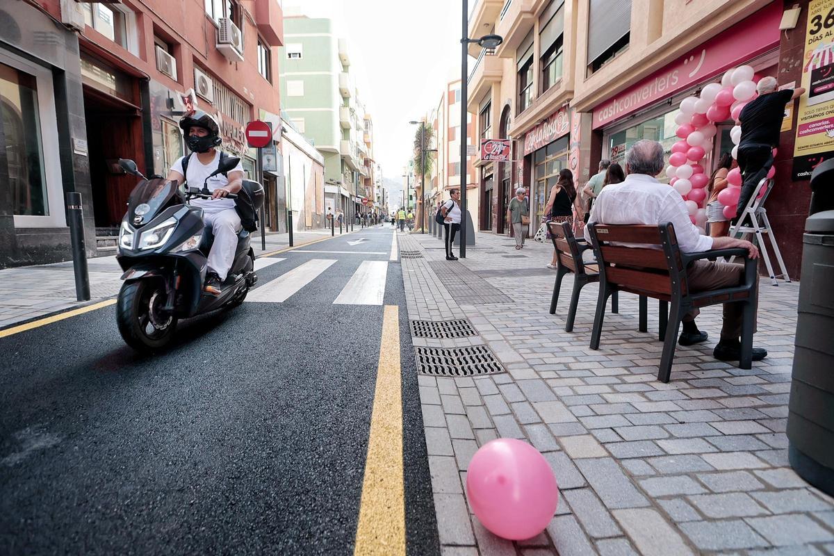 Apertura al tráfico de la calle de La Rosa, Santa Cruz de Tenerife