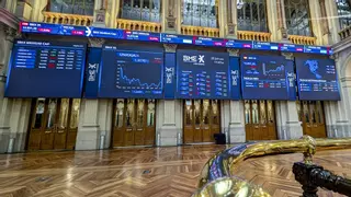 El Ibex 35 se aferra a los 14.200 puntos en la apertura pese a las tensiones arancelarias