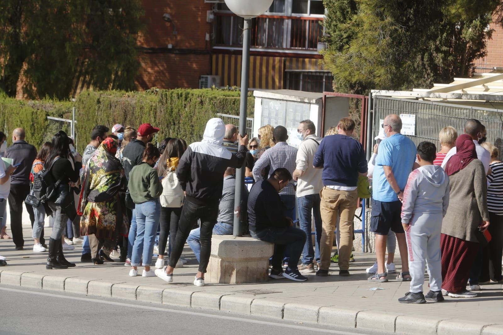 Colas en la oficina de extranjería de Alicante