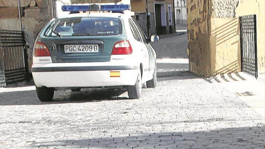 La Guardia Civil investiga a una persona por robar joyas de una vivienda de Alcañiz