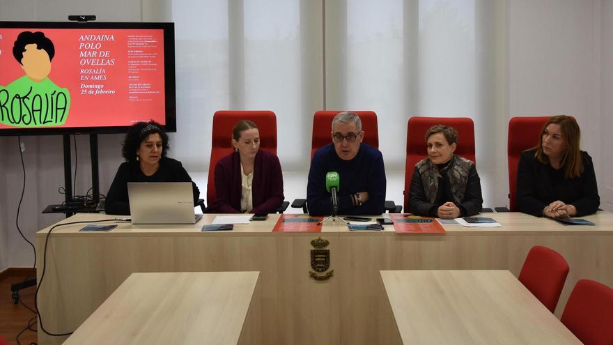 Moreiras, pola esquerda, con Porto, Blas García, Sonia Moure e Pilar Villaverde na presentación