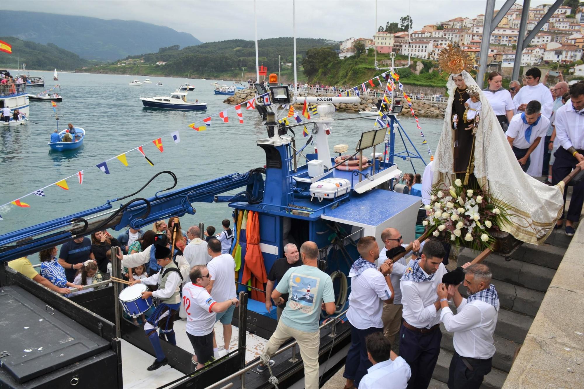 Lastres celebró la Virgen del Carmen