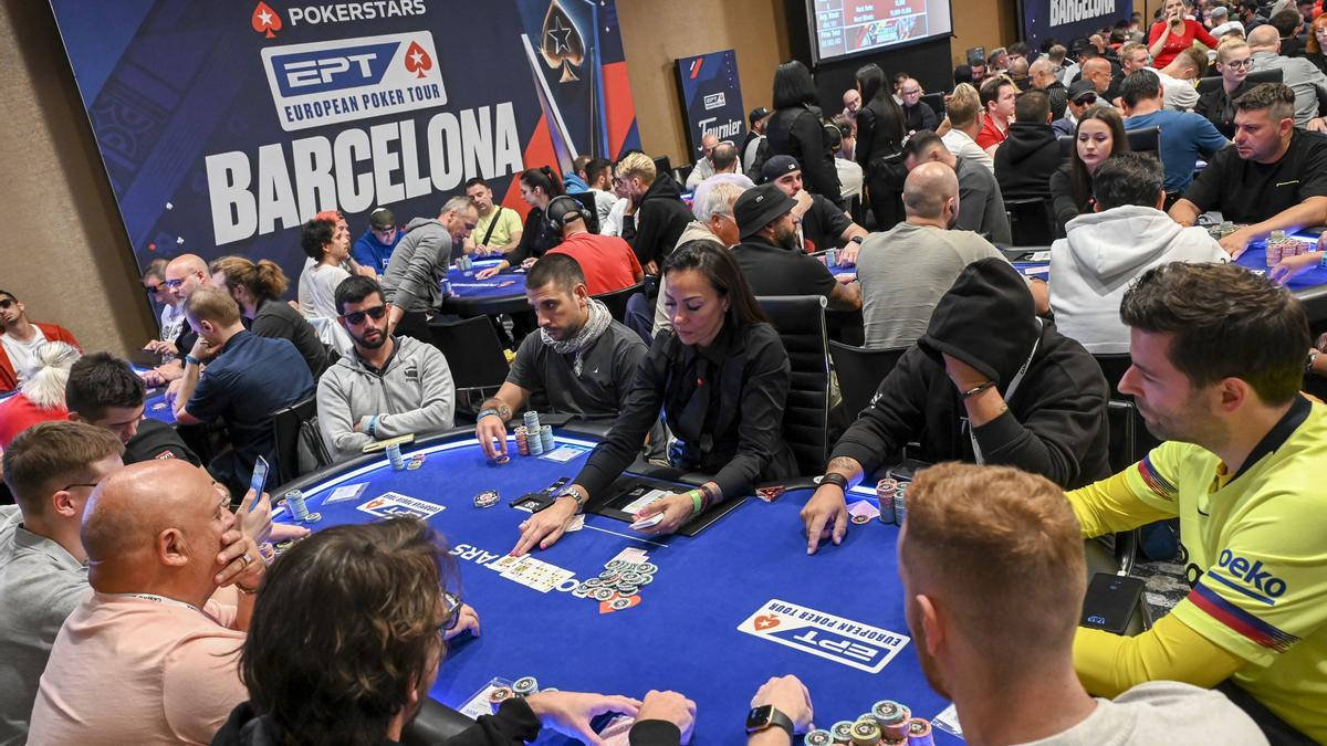 Imagen de las mesas de juego durante el tour europeo de póker en el Casino de Barcelona.