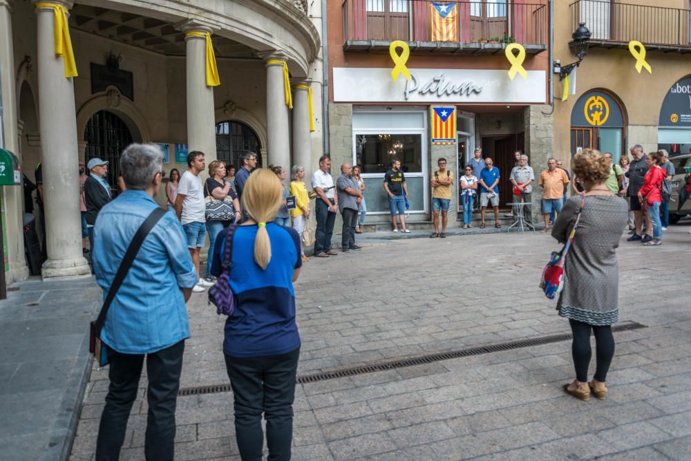 Homenatge a les víctimes dels atemptats del 17-A a Berga